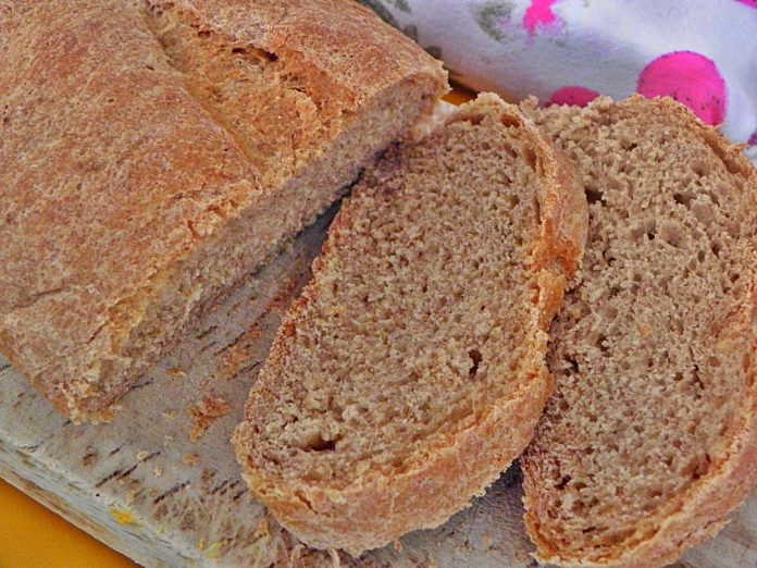 Aromalı tam buğday ekmeği nasıl yapılır